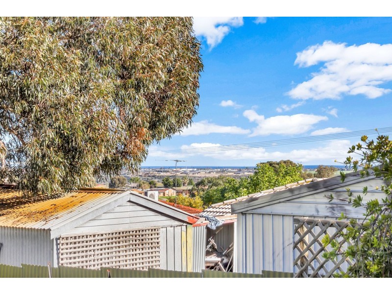4 Ashton Rise, Huntfield Heights SA 5163