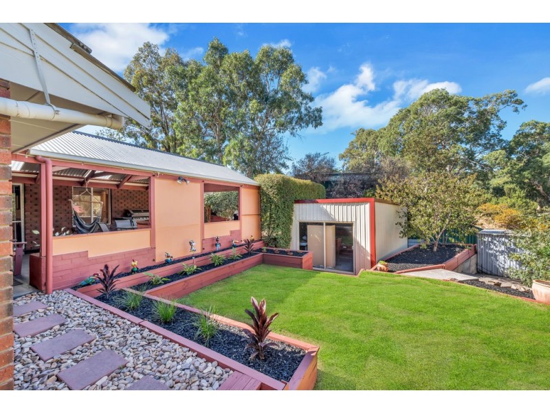 12 Aish Court, Woodcroft SA 5162