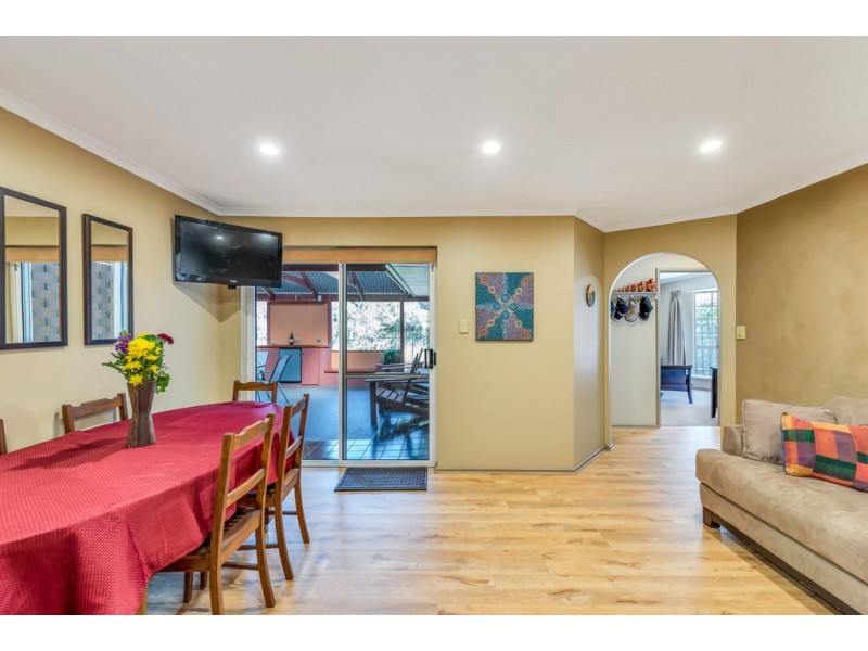 12 Aish Court, Woodcroft SA 5162