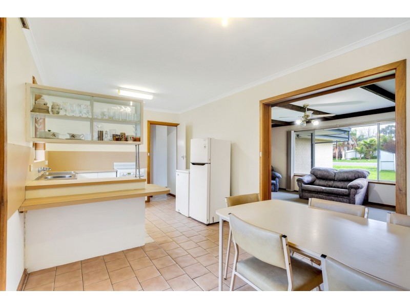 7 Ellis Avenue, Morphett Vale SA 5162