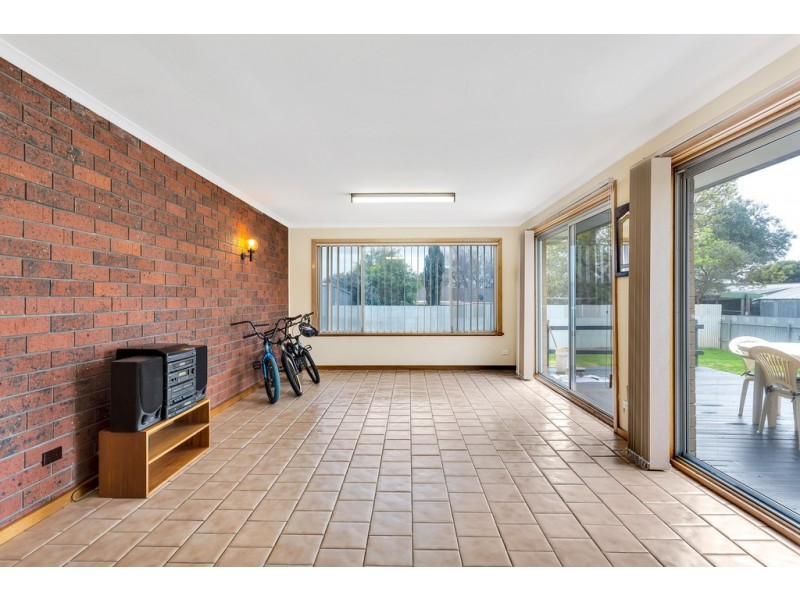 7 Ellis Avenue, Morphett Vale SA 5162