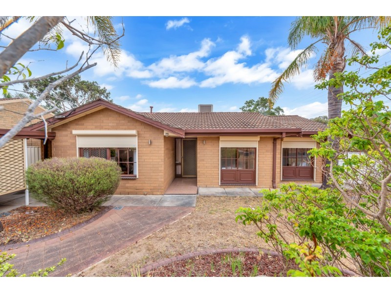 9 Barrdickson Crescent, Happy Valley SA 5159