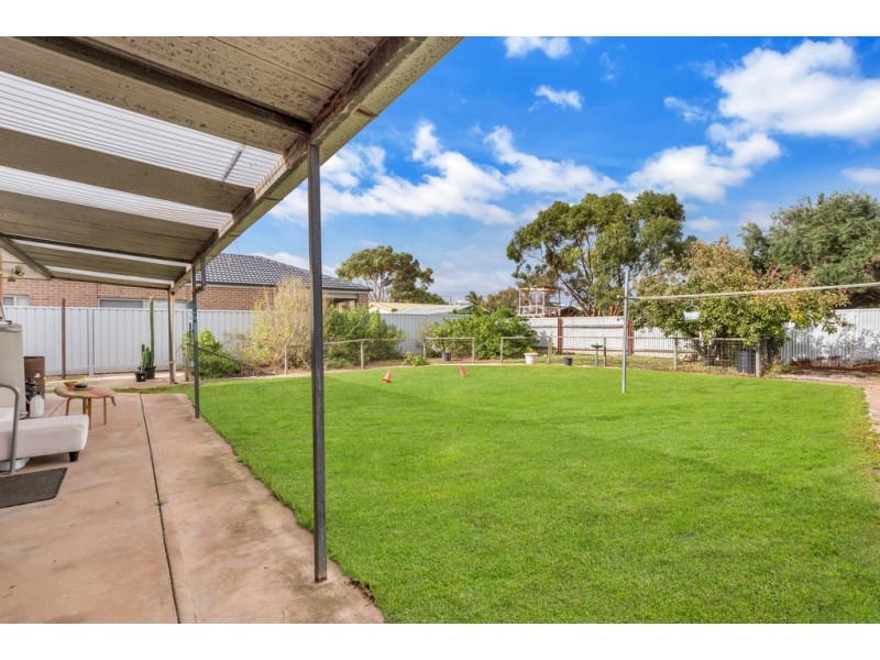 4 Irving Road, Aldinga Beach SA 5173