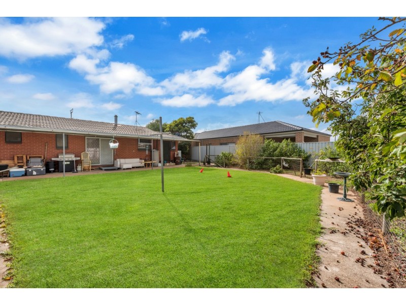 4 Irving Road, Aldinga Beach SA 5173