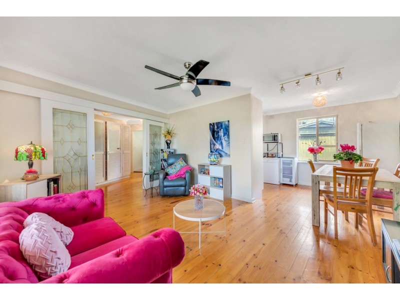 27 Paterson Drive, Hackham SA 5163