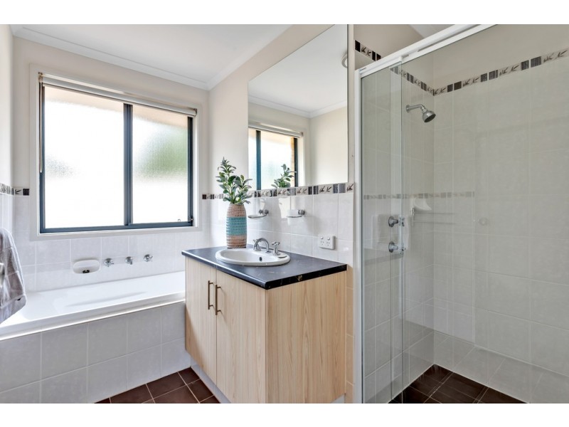 11 Seventh Avenue, Hove SA 5048