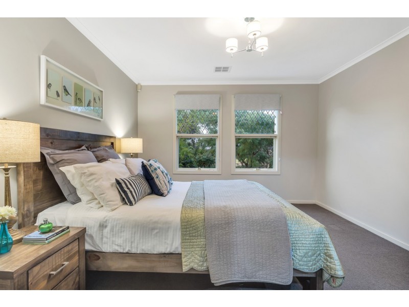 3 Pyrus Way, Woodcroft SA 5162