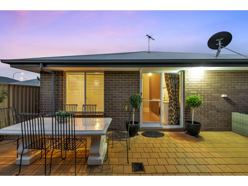 16 South Pacific Drive, Seaford Meadows SA 5169