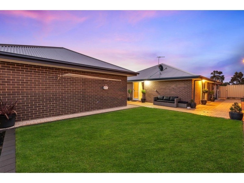 16 South Pacific Drive, Seaford Meadows SA 5169