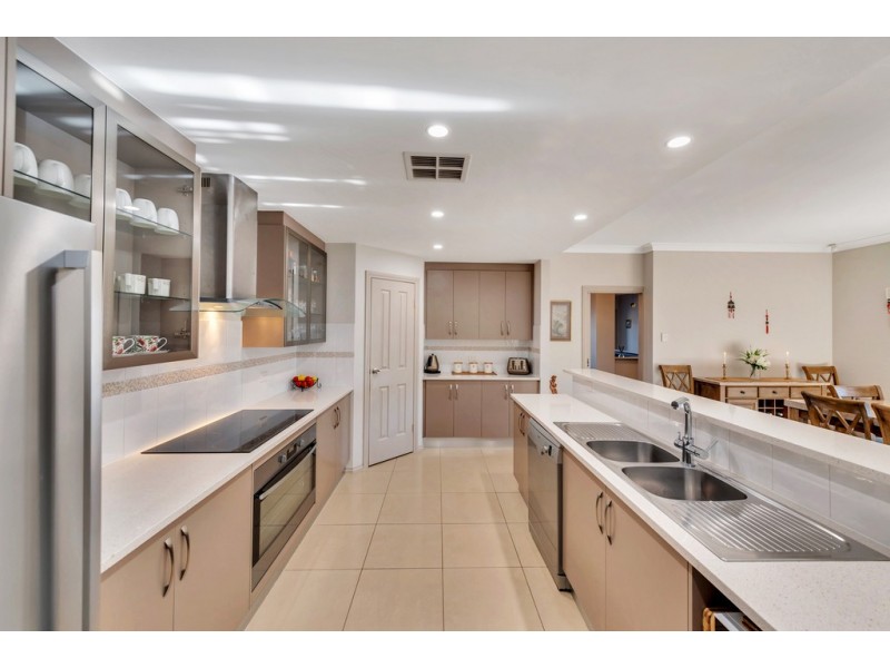 24 Milford Avenue, Sellicks Beach SA 5174