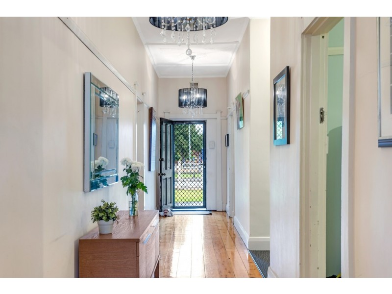 4 The Crescent, Edwardstown SA 5039