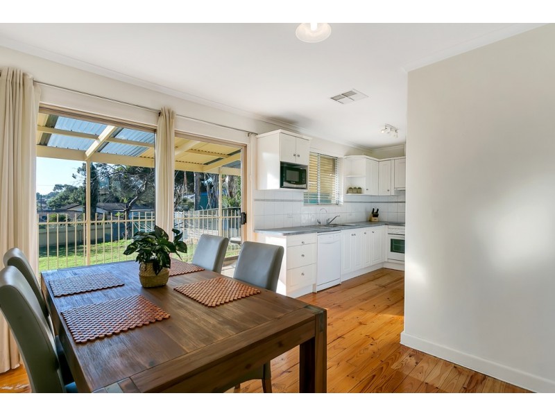 27 Ashton Rise, Huntfield Heights SA 5163