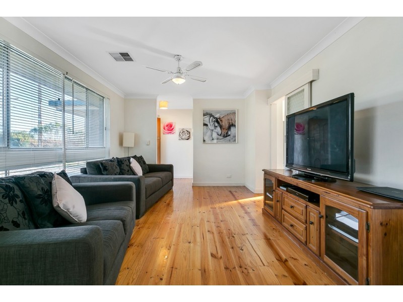 27 Ashton Rise, Huntfield Heights SA 5163