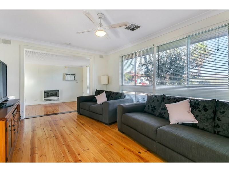 27 Ashton Rise, Huntfield Heights SA 5163