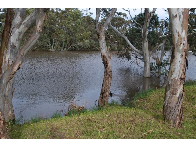 4 Lakeview Close, Woodcroft SA 5162