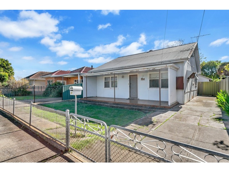 11 Seymour Terrace, Ascot Park SA 5043
