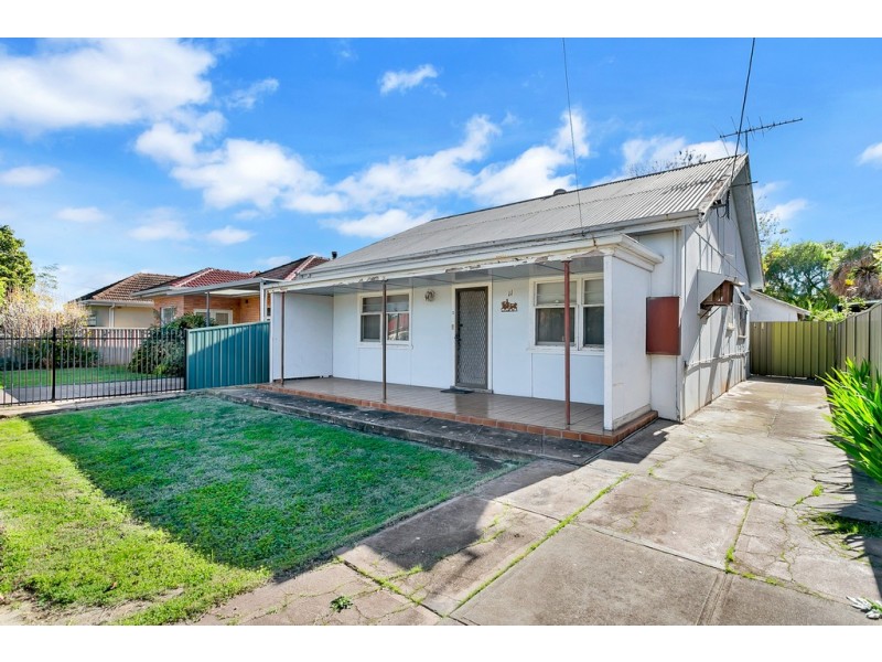 11 Seymour Terrace, Ascot Park SA 5043