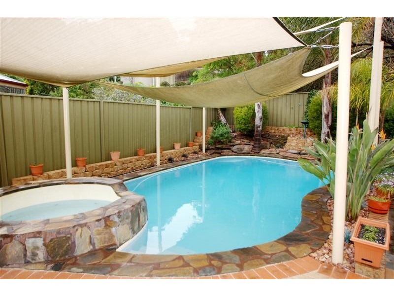 41 Alison Drive, Happy Valley SA 5159