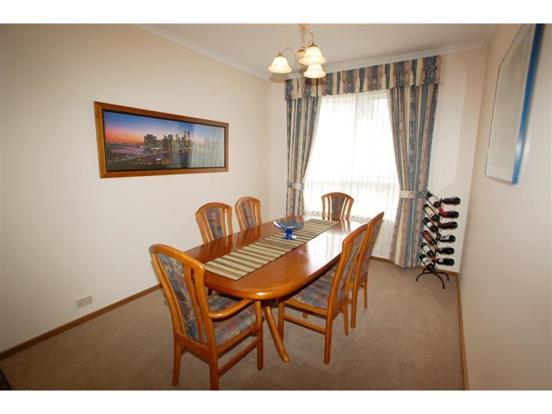 41 Alison Drive, Happy Valley SA 5159