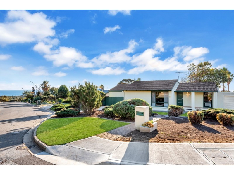 16 Manoora Drive, Hallett Cove SA 5158