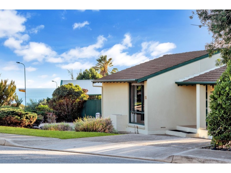 16 Manoora Drive, Hallett Cove SA 5158