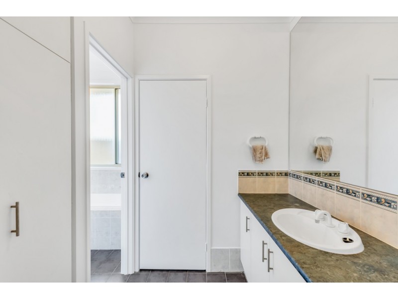 12 Trinity Street, Reynella SA 5161