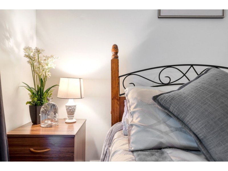 94 Black Road, Flagstaff Hill SA 5159