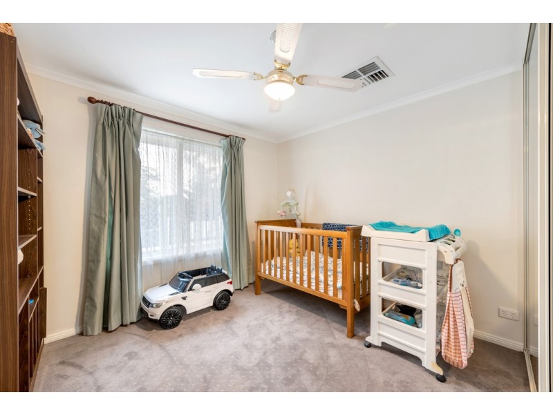 94 Black Road, Flagstaff Hill SA 5159