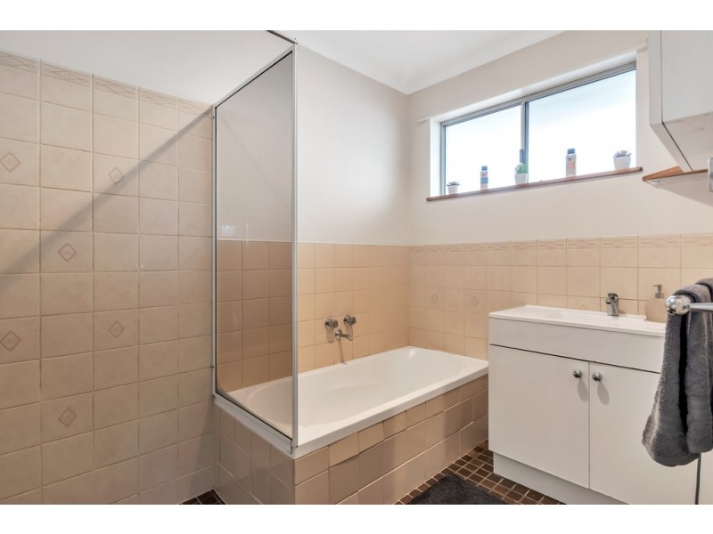60 Scottsglade Road, Christie Downs SA 5164