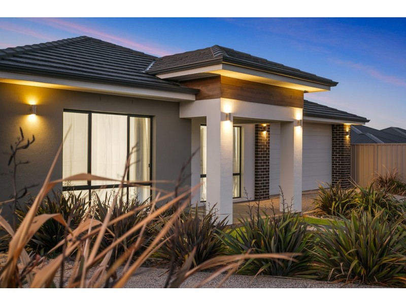 14 Bondi Drive, Seaford Rise SA 5169