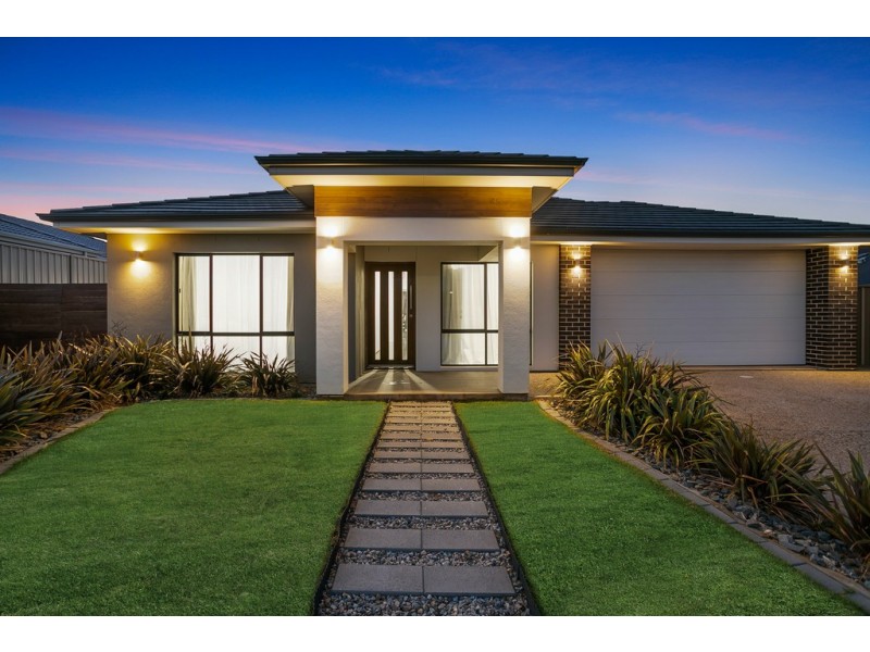 14 Bondi Drive, Seaford Rise SA 5169