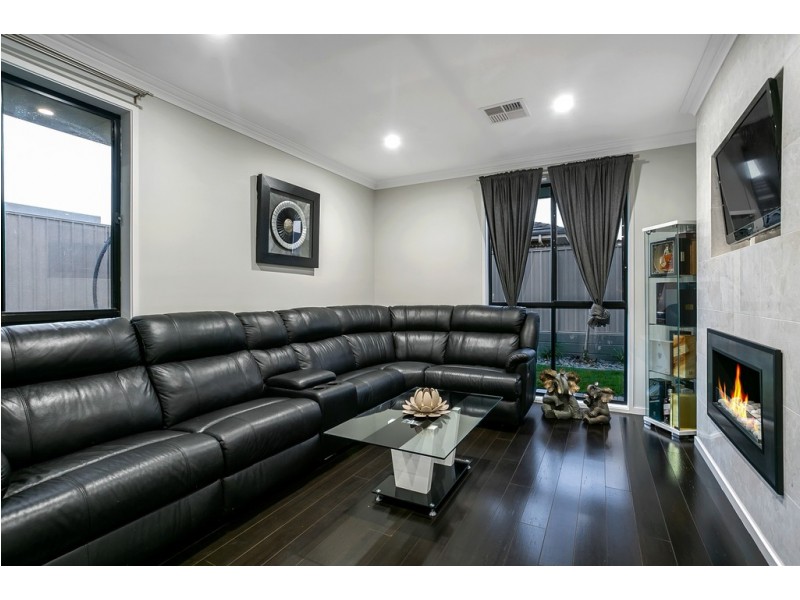 14 Bondi Drive, Seaford Rise SA 5169