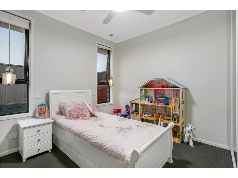 14 Bondi Drive, Seaford Rise SA 5169