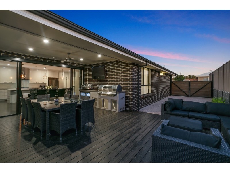 14 Bondi Drive, Seaford Rise SA 5169