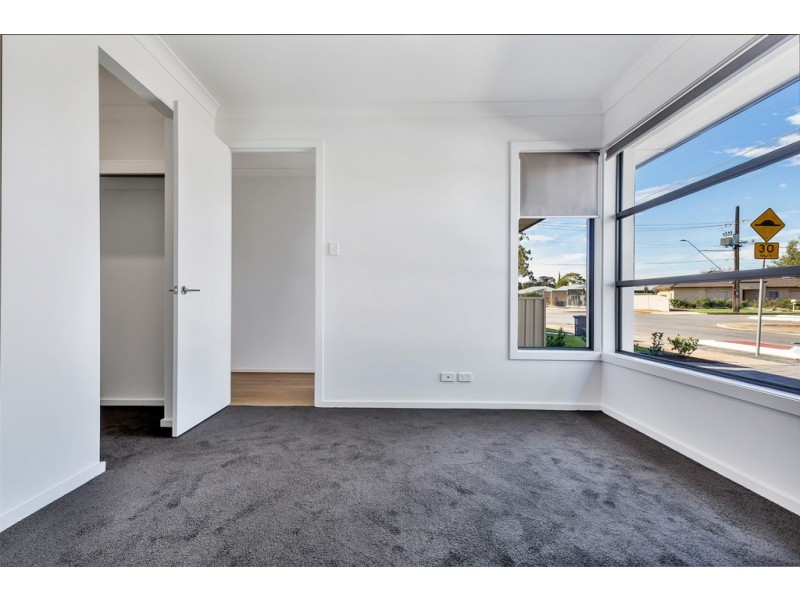 15 Trott Grove, Oaklands Park SA 5046