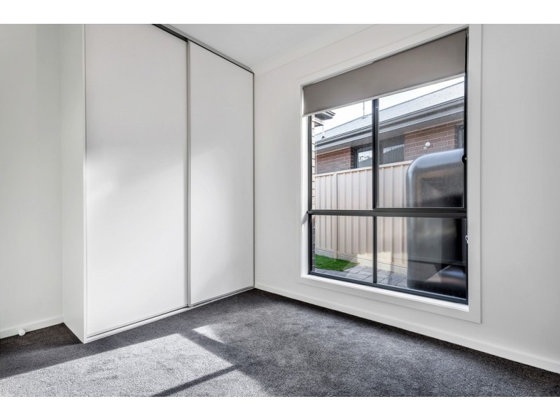 15 Trott Grove, Oaklands Park SA 5046