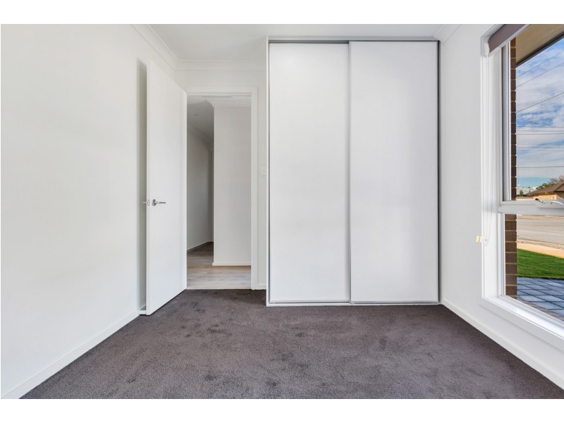15a Trott Grove, Oaklands Park SA 5046