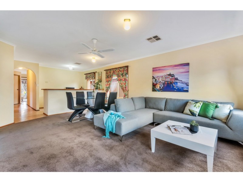 6 Oak Street, Seaford SA 5169