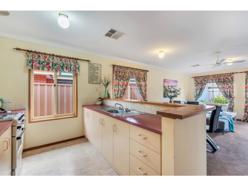 6 Oak Street, Seaford SA 5169