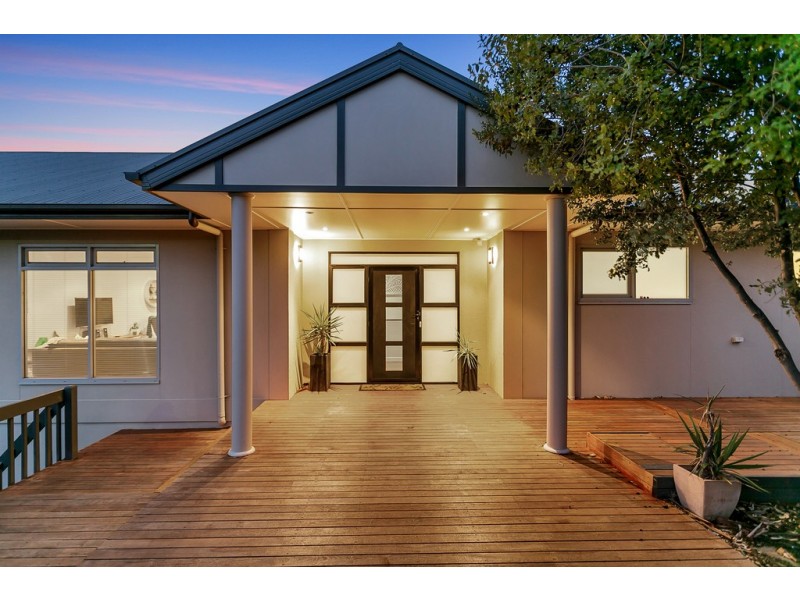 16 Scenic Court, Chandlers Hill SA 5159