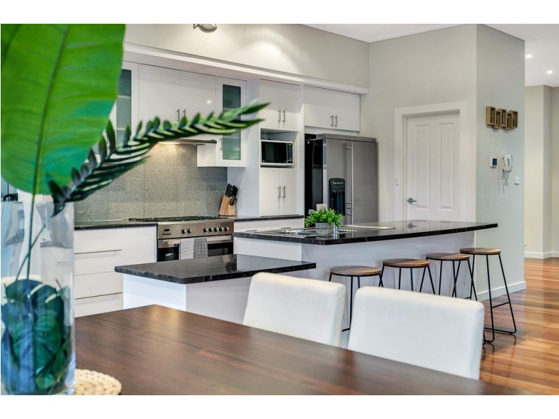 16 Scenic Court, Chandlers Hill SA 5159
