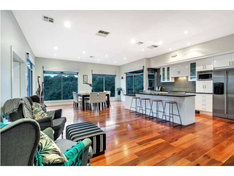 16 Scenic Court, Chandlers Hill SA 5159