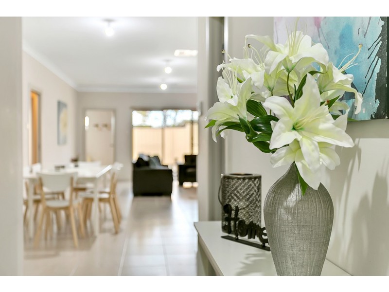 10 Cordage Court, Seaford Meadows SA 5169