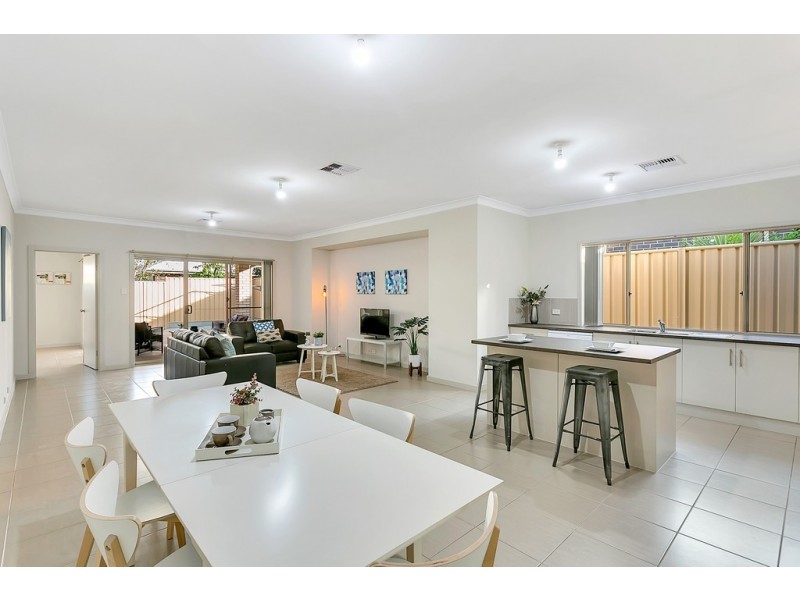 10 Cordage Court, Seaford Meadows SA 5169