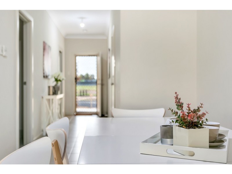 10 Cordage Court, Seaford Meadows SA 5169