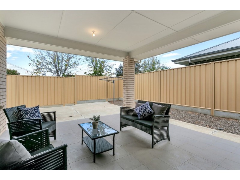 10 Cordage Court, Seaford Meadows SA 5169