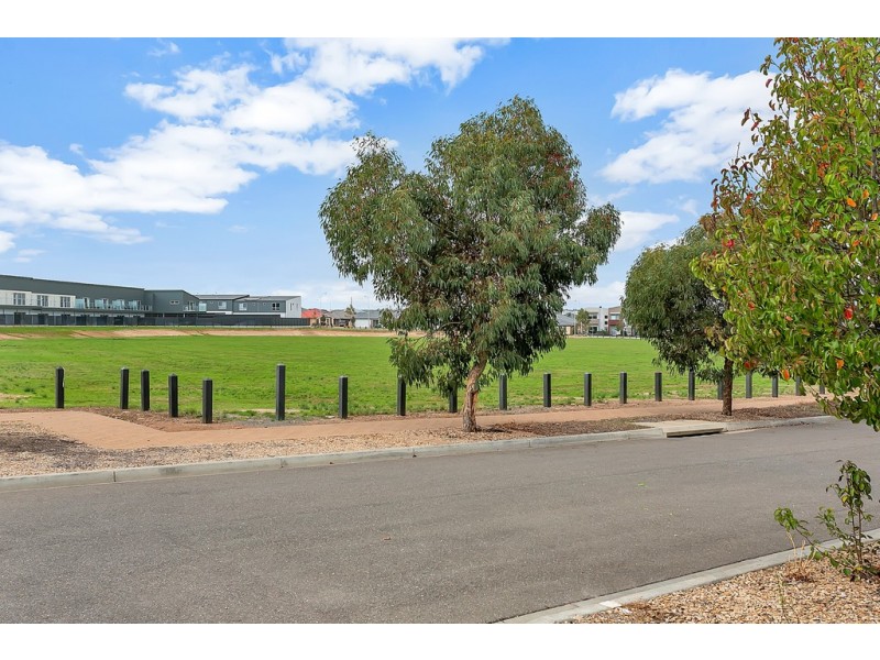 10 Cordage Court, Seaford Meadows SA 5169