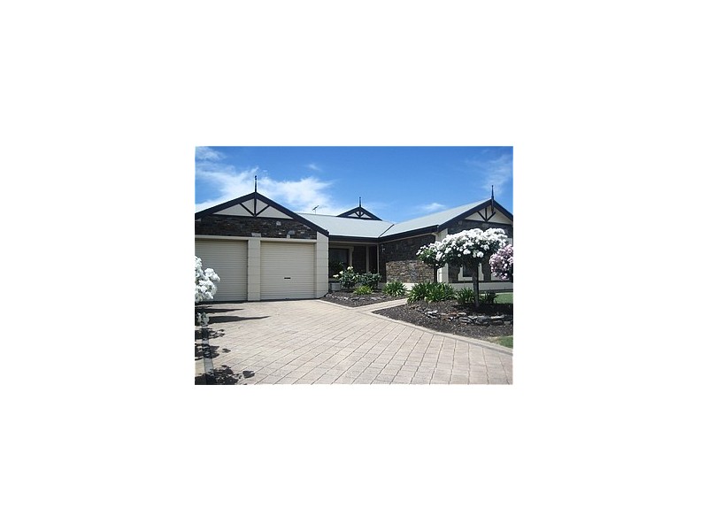4 Mildara Close, Woodcroft SA 5162
