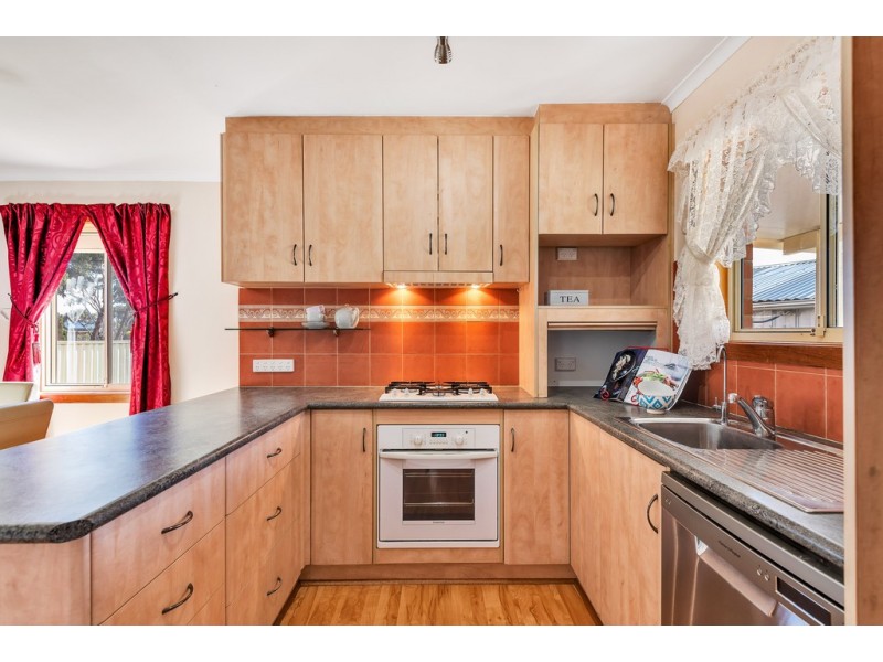 6 Alexander Crescent, Christie Downs SA 5164