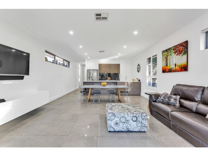 26A Dryden Road, Black Forest SA 5035